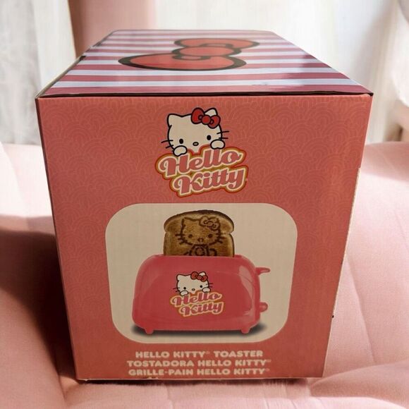 Hello Kitty 2-Slice Toaster, Pink, Toasts Image on Bread, Adjustable Browning NI - Picture 3 of 6